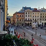 Sweet On The Rynok Square Lviv