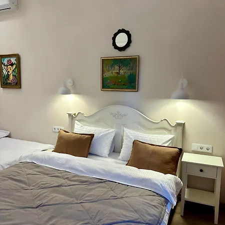 Sweet On The Rynok Square Apartment