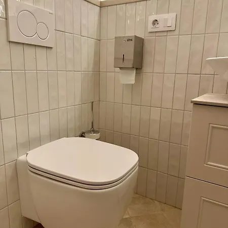 Sweet On The Rynok Square 利沃夫