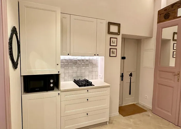 Sweet On The Rynok Square Apartment
